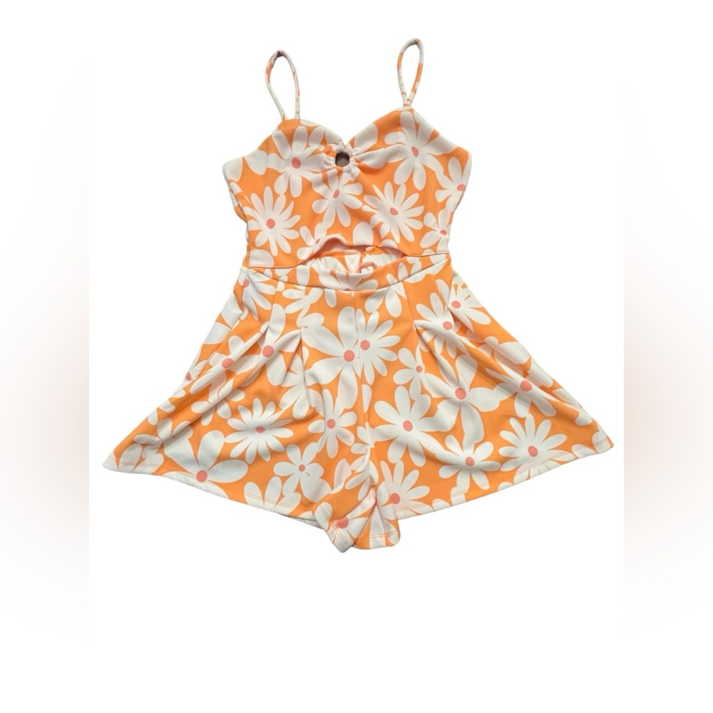 Madden NYC orange and white floral romper in size small.